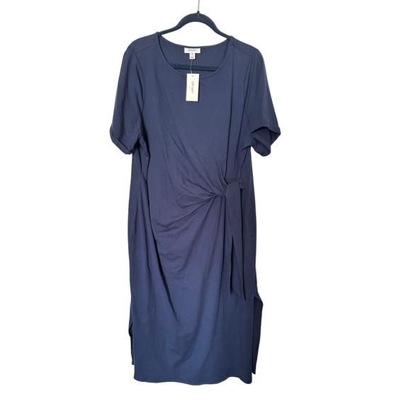 B17 Chic Navy Maxi Dress - Picture 1 of 3